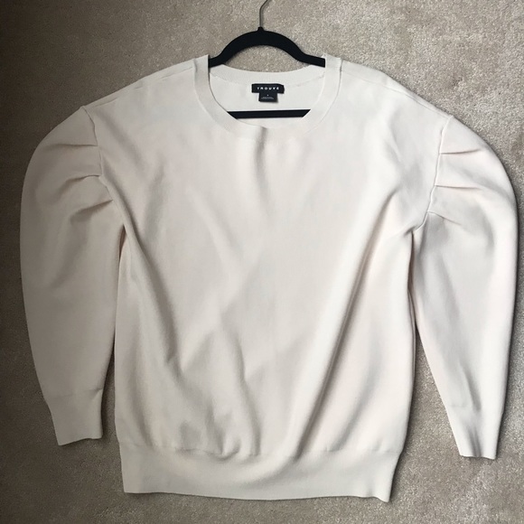 Gorgeous Statement Sleeve Sweatshirt Trouve! NWOT - Picture 7 of 7